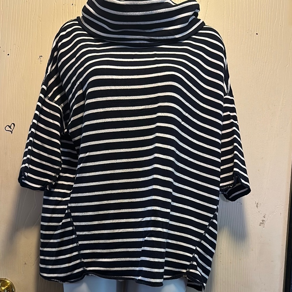 Gap M Petite Black & White Striped Roll Neck Top - Relaxed Fit, Short Sleeve - Picture 4 of 12